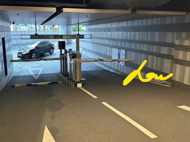 南商金融創新中心車位