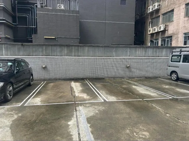 東瀛遊廣場車位