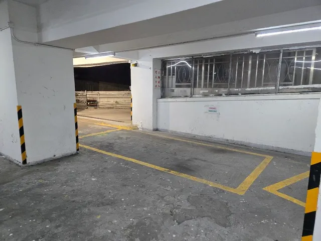 萬基大廈車位