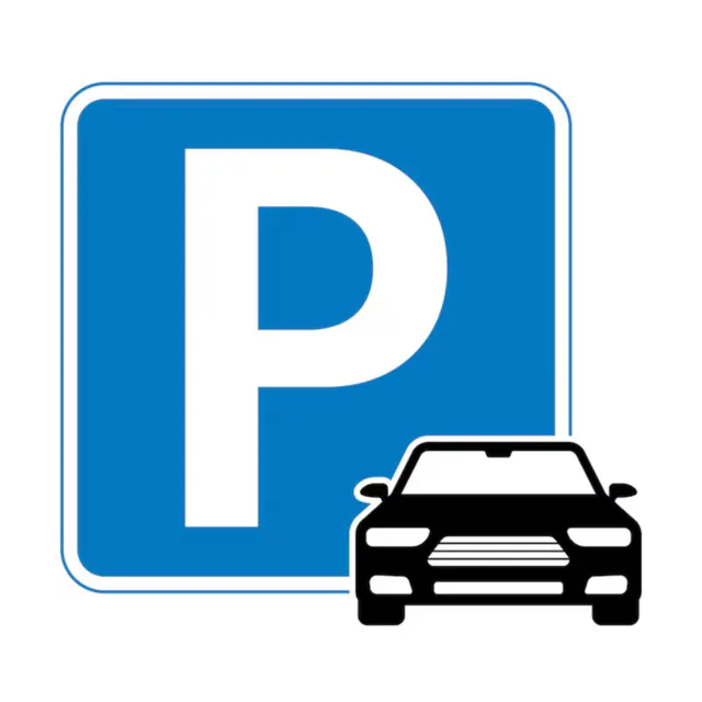 筲箕灣地鐵站旁車位