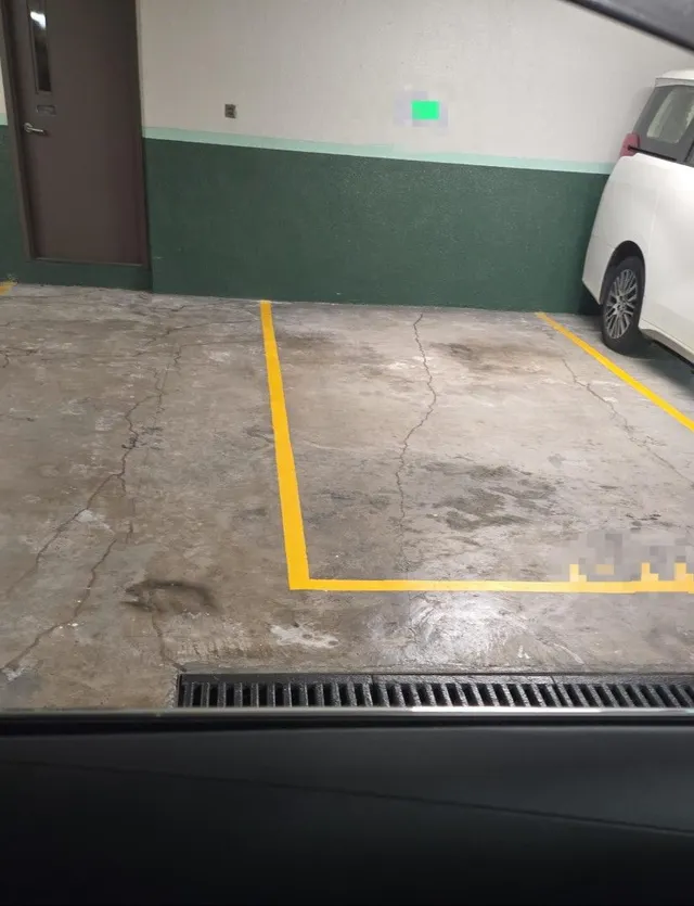 謝斐道車位