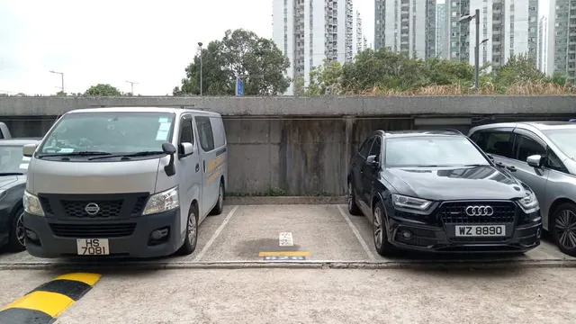 富豪花園車位